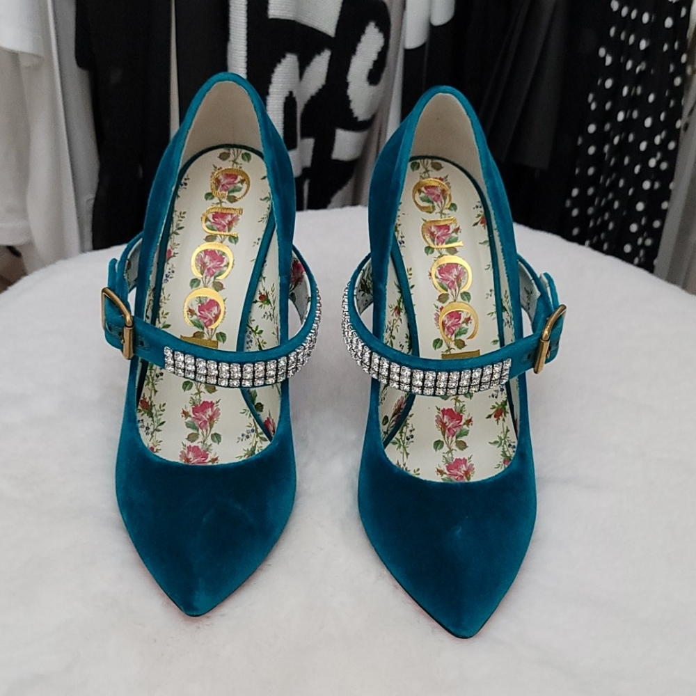 Gucci turquoise heels